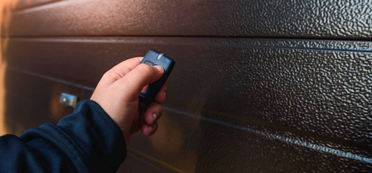 automatic door opener with remote control in Willowbrook